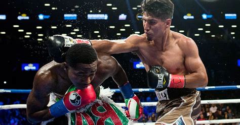 broner vs mikey garcia|Mikey Garcia stays undefeated with unanimous decision vs..